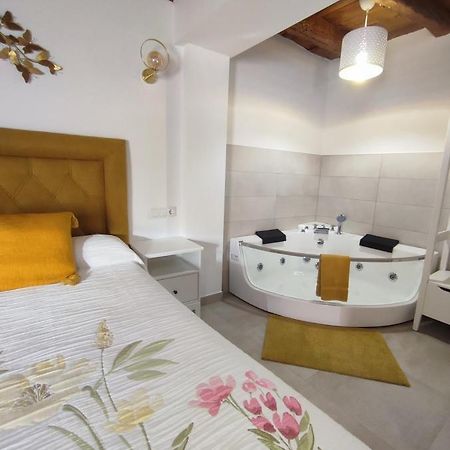 Penafiel Dreams Con Jacuzzi Apartment Ngoại thất bức ảnh