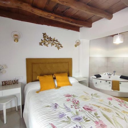 Penafiel Dreams Con Jacuzzi Apartment Ngoại thất bức ảnh