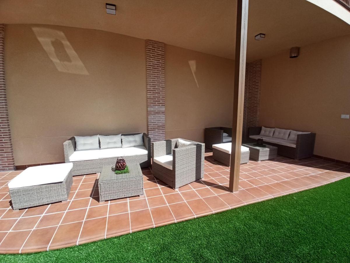 Penafiel Dreams Con Jacuzzi Apartment Ngoại thất bức ảnh