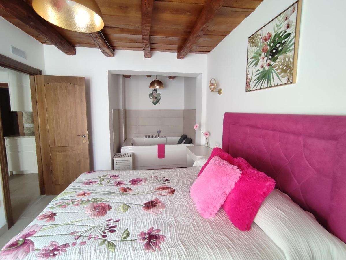 Penafiel Dreams Con Jacuzzi Apartment Ngoại thất bức ảnh