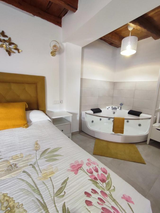 Penafiel Dreams Con Jacuzzi Apartment Ngoại thất bức ảnh